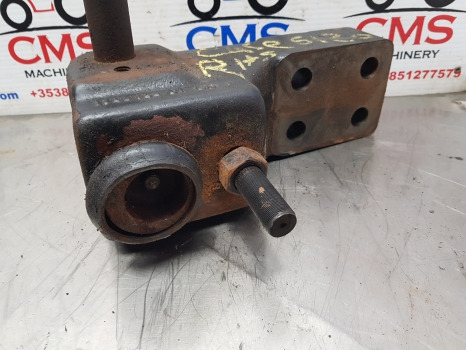 Case 5120, 5130, 5140, 5150, 5240, 5250 Lift Arm Draft Sensor Bracket 1348144c1 - מתלה: תמונה 3 Case 5120, 5130, 5140, 5150, 5240, 5250 Lift Arm Draft Sensor Bracket 1348144c1 - מתלה: תמונה 3