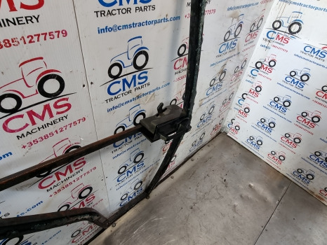דלת וחלקים Case  5140, 5120, 5240, 5130cab Door Frame 1546800c2, 1971204c1: תמונה 9