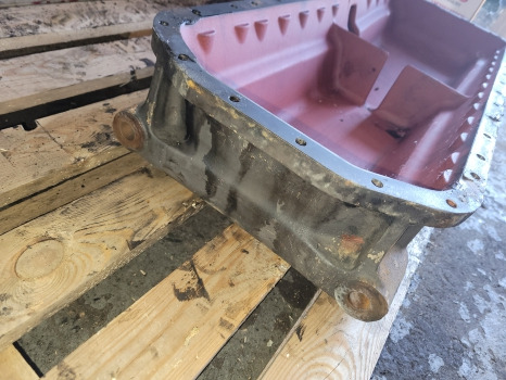 Claas Ares 600 Series 656rc Engine Oil Sump, Pan 6005026665, R125588, R504326 - מנוע וחלקים: תמונה 3 Claas Ares 600 Series 656rc Engine Oil Sump, Pan 6005026665, R125588, R504326 - מנוע וחלקים: תמונה 3