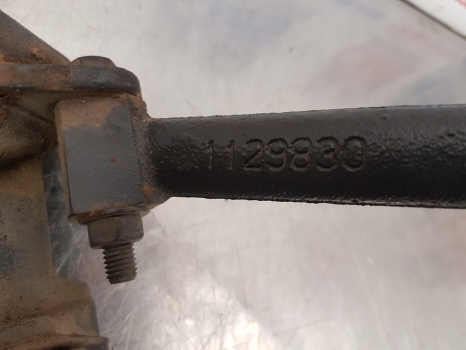 Claas Arion 640, 500, 600 Air Compressor Bracket 0026133530, 0021581522 - מערכת חשמל עבור טרקטור חקלאי: תמונה 2 Claas Arion 640, 500, 600 Air Compressor Bracket 0026133530, 0021581522 - מערכת חשמל עבור טרקטור חקלאי: תמונה 2