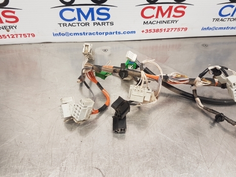 Claas Arion 640, 950, 900, 880, Axion 500,600 Wiring Loom 0026075263, 0026075261 - כבלים/ רתמת חוט עבור טרקטור חקלאי: תמונה 4 Claas Arion 640, 950, 900, 880, Axion 500,600 Wiring Loom 0026075263, 0026075261 - כבלים/ רתמת חוט עבור טרקטור חקלאי: תמונה 4