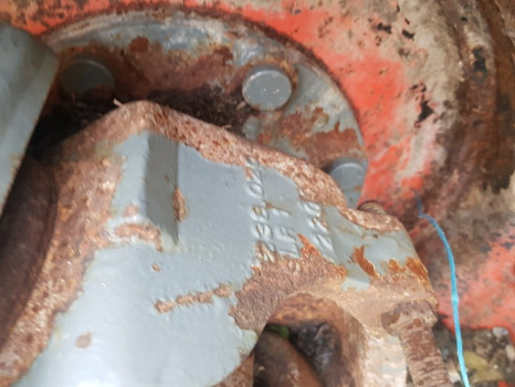 Claas Scorpion 736, 732, 635 Front Axle Hub Lhs Complete 0019230850, 2380204 - סרן קדמי: תמונה 2 Claas Scorpion 736, 732, 635 Front Axle Hub Lhs Complete 0019230850, 2380204 - סרן קדמי: תמונה 2