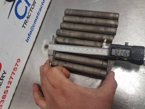 Fendt 724 S4, 716, 718, 720, 722, Brake Pin Kit 743150150100 - חלקי בלמים: תמונה 4 Fendt 724 S4, 716, 718, 720, 722, Brake Pin Kit 743150150100 - חלקי בלמים: תמונה 4