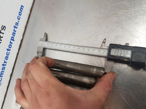 Fendt 724 S4, 716, 718, 720, 722, Brake Pin Kit 743150150100 - חלקי בלמים: תמונה 5 Fendt 724 S4, 716, 718, 720, 722, Brake Pin Kit 743150150100 - חלקי בלמים: תמונה 5