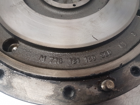 Fendt 818, 711, 712, 714, 716, 820, Brake Cover Original, 716151150060 - חלקי בלמים עבור טרקטור חקלאי: תמונה 5 Fendt 818, 711, 712, 714, 716, 820, Brake Cover Original, 716151150060 - חלקי בלמים עבור טרקטור חקלאי: תמונה 5