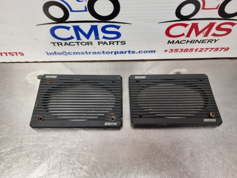 Fiat F140, F120, F130, F Series, Cab Interior Panel, Speaker Cover Pair 5148515 - תא ופנים הרכב: תמונה 1 Fiat F140, F120, F130, F Series, Cab Interior Panel, Speaker Cover Pair 5148515 - תא ופנים הרכב: תמונה 1