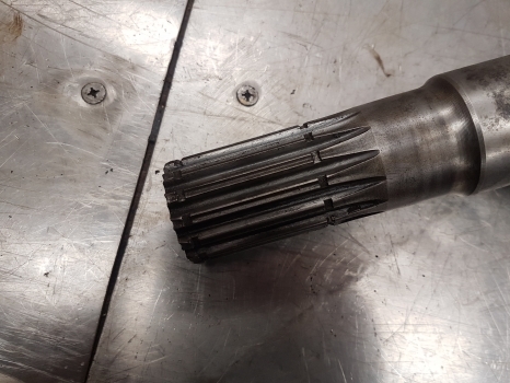 Fiat F140dt, Fiat120dt, Fiat130dt Front Axle Drive Shaft Lhs 5154038 - גל הנעה עבור טרקטור חקלאי: תמונה 2 Fiat F140dt, Fiat120dt, Fiat130dt Front Axle Drive Shaft Lhs 5154038 - גל הנעה עבור טרקטור חקלאי: תמונה 2