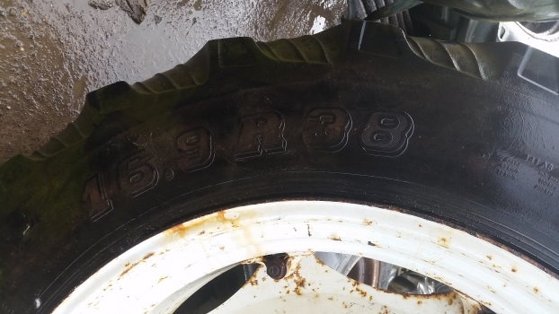 Fiat New Holland 90, 60, M, F Ser. 90-90 Rear Wheel Rim 15 X 38 5132488, 5185089 - חישוק עבור טרקטור חקלאי: תמונה 3 Fiat New Holland 90, 60, M, F Ser. 90-90 Rear Wheel Rim 15 X 38 5132488, 5185089 - חישוק עבור טרקטור חקלאי: תמונה 3