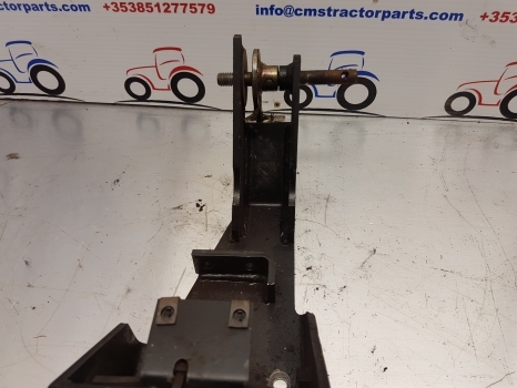 Ford 10 , 30 And Tw Series Brake Pedal Bracket For Super Q E9nn2k113ab - דוושה עבור טרקטור חקלאי: תמונה 3 Ford 10 , 30 And Tw Series Brake Pedal Bracket For Super Q E9nn2k113ab - דוושה עבור טרקטור חקלאי: תמונה 3