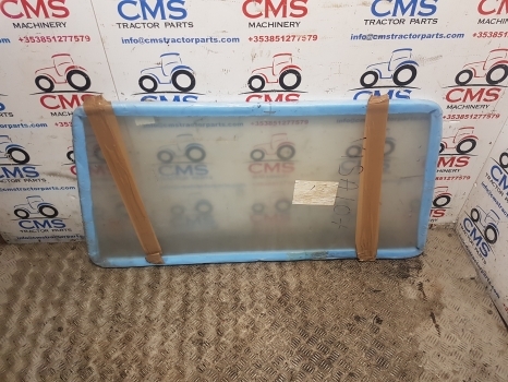 Ford 2600, 3600, 4600, 5600, 6600, 7600, 4100 Cab Glass Rear Upper 83909853 - חלון וחלקים עבור טרקטור חקלאי: תמונה 1 Ford 2600, 3600, 4600, 5600, 6600, 7600, 4100 Cab Glass Rear Upper 83909853 - חלון וחלקים עבור טרקטור חקלאי: תמונה 1