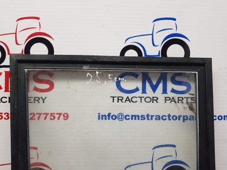Ford 4610, 6610, 6710, 5610 Ap Cab Knee Glass Rhs 83931985, E2nn94000r68aa - חלון וחלקים עבור טרקטור חקלאי: תמונה 4 Ford 4610, 6610, 6710, 5610 Ap Cab Knee Glass Rhs 83931985, E2nn94000r68aa - חלון וחלקים עבור טרקטור חקלאי: תמונה 4