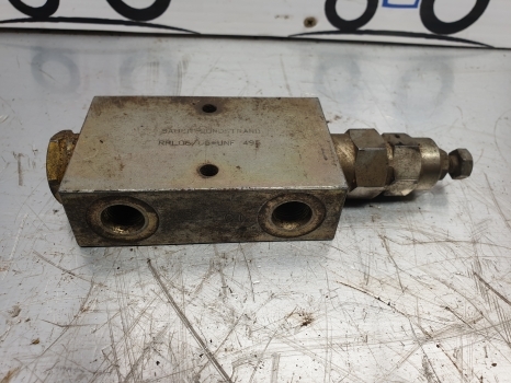 Ford 555 Hydraulic Check Valve 81873170 , Sauer-sundstrand Rpl06/c5-unf 495 - שסתום הידרולי עבור טרקטור חקלאי: תמונה 3 Ford 555 Hydraulic Check Valve 81873170 , Sauer-sundstrand Rpl06/c5-unf 495 - שסתום הידרולי עבור טרקטור חקלאי: תמונה 3