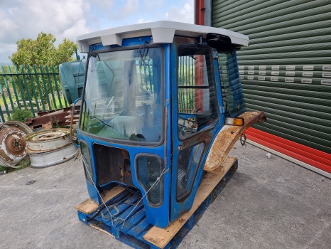 Ford 7810, 7910, 8210, Complete Super Q Cab Series 2, Complete Cab Cab No60 - תא: תמונה 4 Ford 7810, 7910, 8210, Complete Super Q Cab Series 2, Complete Cab Cab No60 - תא: תמונה 4