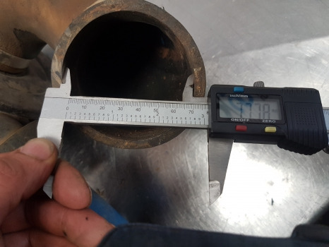 Ford 8530, 8700, Tw10, Tw5 Air Cleaner Filter Box D8nn9600cb12m, 81870841 - מערכת כניסת אוויר: תמונה 5 Ford 8530, 8700, Tw10, Tw5 Air Cleaner Filter Box D8nn9600cb12m, 81870841 - מערכת כניסת אוויר: תמונה 5