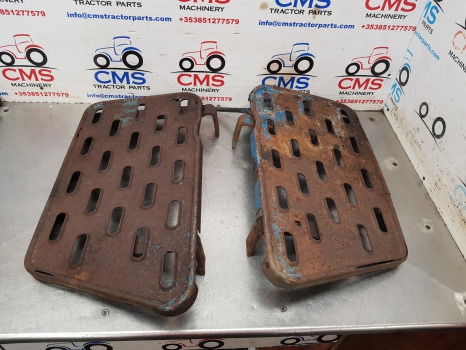 Ford Dexta, Super Dexta Cab Footstep Pair 957e16472a, 957e16473b - מערכת כניסת אוויר: תמונה 2 Ford Dexta, Super Dexta Cab Footstep Pair 957e16472a, 957e16473b - מערכת כניסת אוויר: תמונה 2