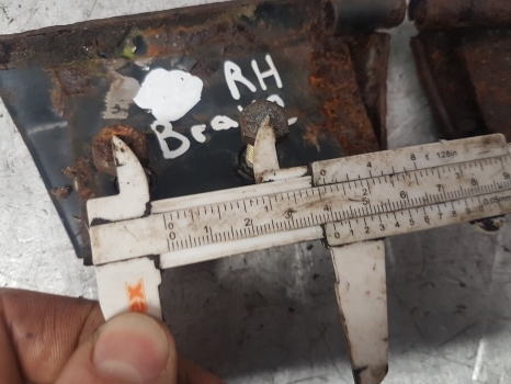 Ford Q, Lp, Ap Cab Brake Pedal Kit 40, 30 Mm - דוושה עבור טרקטור חקלאי: תמונה 2 Ford Q, Lp, Ap Cab Brake Pedal Kit 40, 30 Mm - דוושה עבור טרקטור חקלאי: תמונה 2