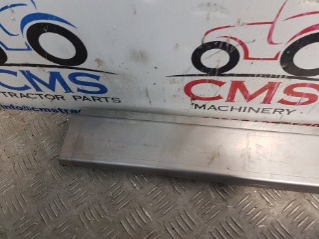 Ford Super Q Cab, 7610, 7710, 6610 Rear Section Column Steel - תא: תמונה 2 Ford Super Q Cab, 7610, 7710, 6610 Rear Section Column Steel - תא: תמונה 2