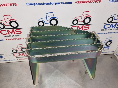 Ford Tw, 30 Series, Tw10, Tw30 Cab Top Footstep, Step Rhs D8nn7r344ba, 83913276 - צעד: תמונה 2 Ford Tw, 30 Series, Tw10, Tw30 Cab Top Footstep, Step Rhs D8nn7r344ba, 83913276 - צעד: תמונה 2