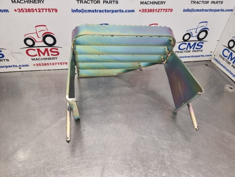 Ford Tw, 30 Series, Tw10, Tw30 Cab Top Footstep, Step Rhs D8nn7r344ba, 83913276 - צעד: תמונה 4 Ford Tw, 30 Series, Tw10, Tw30 Cab Top Footstep, Step Rhs D8nn7r344ba, 83913276 - צעד: תמונה 4
