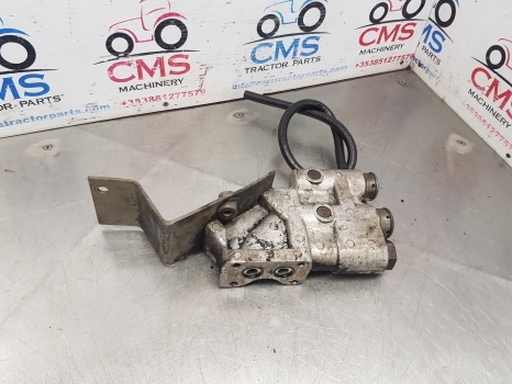 חלקי הידרוליקה עבור טרקטור חקלאי Ford Tw, Ts, 40, 10, 7840 Series Hydraulic Spool Coupling E9nnr963ab , 87382001: תמונה 7