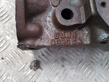 Ford Tw20, Tw30, 9700, Engine Head D9nn6090ca, D9nn6049gb, 87802116 - ראש צילינדר עבור טרקטור חקלאי: תמונה 5 Ford Tw20, Tw30, 9700, Engine Head D9nn6090ca, D9nn6049gb, 87802116 - ראש צילינדר עבור טרקטור חקלאי: תמונה 5