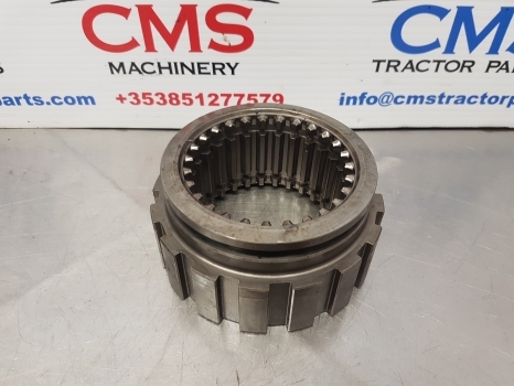 Ford Tw5, Tw35, 8530, 8730, Tw, 30 S. Coupling Sliding Gear 83933554, D8nn7106ca - גל מדחף עבור טרקטור חקלאי: תמונה 1 Ford Tw5, Tw35, 8530, 8730, Tw, 30 S. Coupling Sliding Gear 83933554, D8nn7106ca - גל מדחף עבור טרקטור חקלאי: תמונה 1