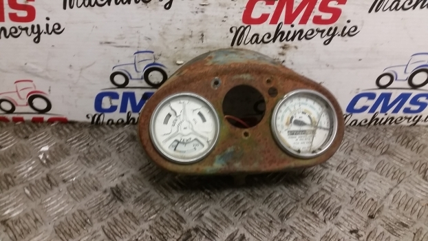 Fordson Super Major Dashboard Panel - לוח מחוונים עבור טרקטור חקלאי: תמונה 1 Fordson Super Major Dashboard Panel - לוח מחוונים עבור טרקטור חקלאי: תמונה 1