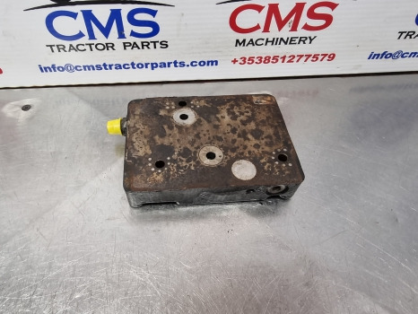 Holland T5, T6, T6.175, Case Maxxum, Puma, Spool Valve Top End 5192188 - חלקי הידרוליקה: תמונה 4 Holland T5, T6, T6.175, Case Maxxum, Puma, Spool Valve Top End 5192188 - חלקי הידרוליקה: תמונה 4