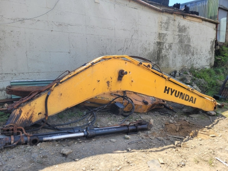 Hyundai Hx220lc Boom 5.68 M 61k6-10100, 61k6-11062 - זרוע עבור מחפר: תמונה 1 Hyundai Hx220lc Boom 5.68 M 61k6-10100, 61k6-11062 - זרוע עבור מחפר: תמונה 1