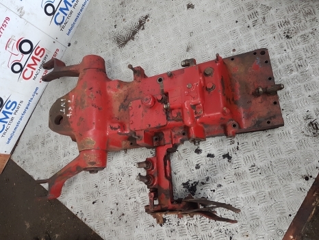 חלקי הידרוליקה עבור טרקטור חקלאי International 784, 785 Lift Cover 406003r22, 406003r32, 71710c1, 399885r11: תמונה 1