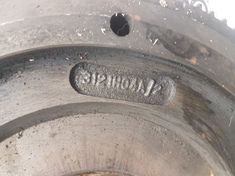 Jcb 2cx, 3cx Aa Perkins 1004-4 Engine Flywheel 02/101737, 02/202564 - גלגל תנופה עבור מחפרון: תמונה 2 Jcb 2cx, 3cx Aa Perkins 1004-4 Engine Flywheel 02/101737, 02/202564 - גלגל תנופה עבור מחפרון: תמונה 2