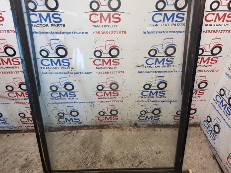 Jcb 3cx Sitemaster Rear Window Frame With Glass 121/07000, 92606001, 657/00018 - חלון וחלקים עבור מחפרון: תמונה 3 Jcb 3cx Sitemaster Rear Window Frame With Glass 121/07000, 92606001, 657/00018 - חלון וחלקים עבור מחפרון: תמונה 3