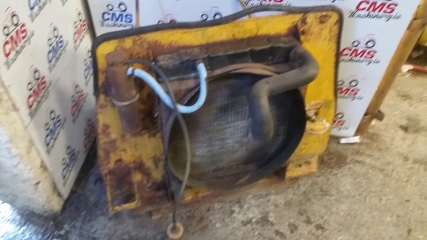 Jcb 410 Engine Water Cooling Radiator Assembly With Cab Panel, Pipes, Cowling. - רדיאטור עבור מעמיס גלגלים: תמונה 3 Jcb 410 Engine Water Cooling Radiator Assembly With Cab Panel, Pipes, Cowling. - רדיאטור עבור מעמיס גלגלים: תמונה 3