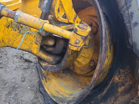 Jcb 530-105 Front axle hub rhs complete 18.16:1, 453/3338 - סרן קדמי עבור ציוד לטיפול בחומרים: תמונה 3 Jcb 530-105 Front axle hub rhs complete 18.16:1, 453/3338 - סרן קדמי עבור ציוד לטיפול בחומרים: תמונה 3