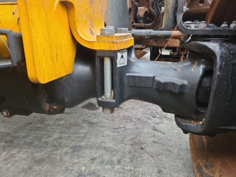 Jcb 542-70 Ag Sd70 Front Axle Housing Lhs 458/20738, 458/m0421 - סרן קדמי עבור ציוד לטיפול בחומרים: תמונה 1 Jcb 542-70 Ag Sd70 Front Axle Housing Lhs 458/20738, 458/m0421 - סרן קדמי עבור ציוד לטיפול בחומרים: תמונה 1