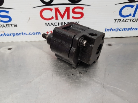 John Deere 1630, 6200, 2140, 2130 Engine Oil Pump Re35685, T20298, Ar59621 - משאבת שמן עבור מכונה חקלאית: תמונה 2 John Deere 1630, 6200, 2140, 2130 Engine Oil Pump Re35685, T20298, Ar59621 - משאבת שמן עבור מכונה חקלאית: תמונה 2