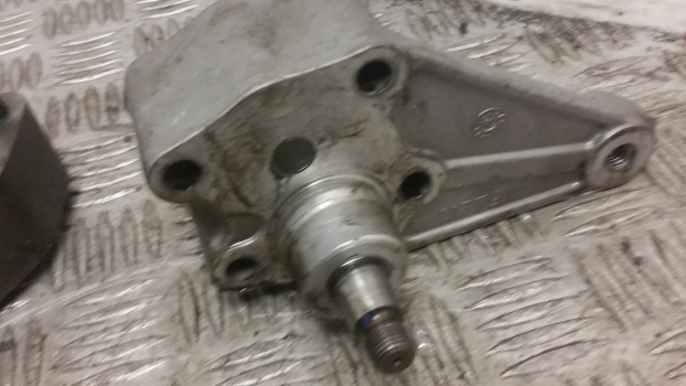 John Deere 6010, 6110, 6210, 6310, 3200, 6020, 6220 Engine Oil Pump Re504914 - משאבת שמן עבור טרקטור חקלאי: תמונה 4 John Deere 6010, 6110, 6210, 6310, 3200, 6020, 6220 Engine Oil Pump Re504914 - משאבת שמן עבור טרקטור חקלאי: תמונה 4