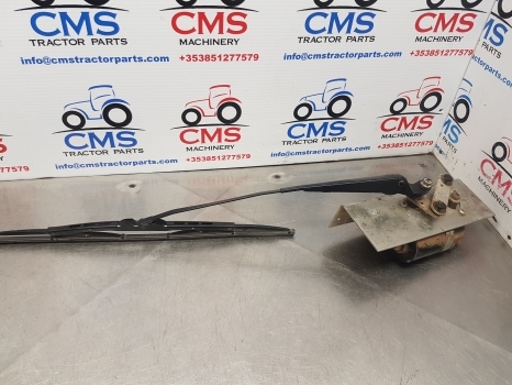 John Deere 6115m, 6m Series, Wipper Motor Assy Al215734, Al207086, Al153660 - מגב עבור טרקטור חקלאי: תמונה 4 John Deere 6115m, 6m Series, Wipper Motor Assy Al215734, Al207086, Al153660 - מגב עבור טרקטור חקלאי: תמונה 4