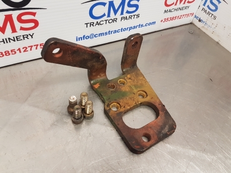 John Deere 6200, 6100, 6200, 6400, 6800 Hydraulic Bracket L78607, L111085 - חלקי הידרוליקה עבור טרקטור חקלאי: תמונה 2 John Deere 6200, 6100, 6200, 6400, 6800 Hydraulic Bracket L78607, L111085 - חלקי הידרוליקה עבור טרקטור חקלאי: תמונה 2