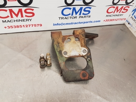 John Deere 6200, 6100, 6200, 6400, 6800 Hydraulic Bracket L78607, L111085 - חלקי הידרוליקה עבור טרקטור חקלאי: תמונה 3 John Deere 6200, 6100, 6200, 6400, 6800 Hydraulic Bracket L78607, L111085 - חלקי הידרוליקה עבור טרקטור חקלאי: תמונה 3