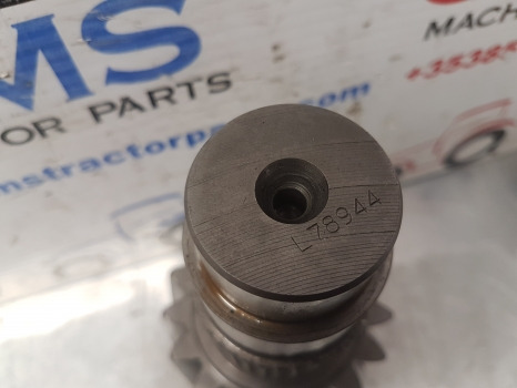 John Deere Se6200, 6200, 6300, 6400, 6600, Se6400 Pto Counter Shaft L78944 - תמסורת: תמונה 4 John Deere Se6200, 6200, 6300, 6400, 6600, Se6400 Pto Counter Shaft L78944 - תמסורת: תמונה 4