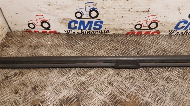 Landini Mythos Series 115 Curtain. Please Check By The Photos. - תא ופנים הרכב עבור טרקטור חקלאי: תמונה 2 Landini Mythos Series 115 Curtain. Please Check By The Photos. - תא ופנים הרכב עבור טרקטור חקלאי: תמונה 2