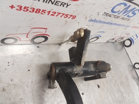 Manitou Mrt 2540 M Series Cab Brake Pedal 527321 - דוושה עבור מפעיל טלסקופי: תמונה 4 Manitou Mrt 2540 M Series Cab Brake Pedal 527321 - דוושה עבור מפעיל טלסקופי: תמונה 4