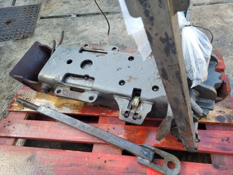 מסגרת/ שלדה Massey Feguson Valtra S374 Pick Up Hitch Complete Dromore Mf Z15 4387554m92: תמונה 9