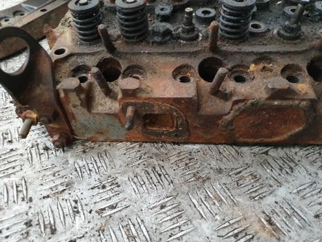 Massey Ferguson 133, 135, 140, 145, 148, 150, Ad3.152 Cylinder Head 86550 - ראש צילינדר עבור טרקטור חקלאי: תמונה 5 Massey Ferguson 133, 135, 140, 145, 148, 150, Ad3.152 Cylinder Head 86550 - ראש צילינדר עבור טרקטור חקלאי: תמונה 5