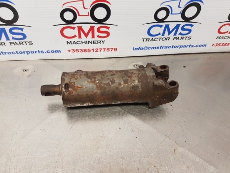 Massey Ferguson 290, 575, 590, 265, 690 Steering Cylinder 1605121m91, 3773711m91 - סרן קדמי: תמונה 2 Massey Ferguson 290, 575, 590, 265, 690 Steering Cylinder 1605121m91, 3773711m91 - סרן קדמי: תמונה 2