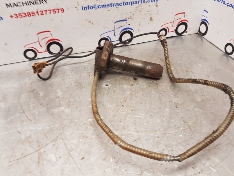 Massey Ferguson 3000, 5400, 6100, 6200, 6400 Ser 6160 Load Sensor Pin 3713763m1 - חיישן עבור טרקטור חקלאי: תמונה 3 Massey Ferguson 3000, 5400, 6100, 6200, 6400 Ser 6160 Load Sensor Pin 3713763m1 - חיישן עבור טרקטור חקלאי: תמונה 3
