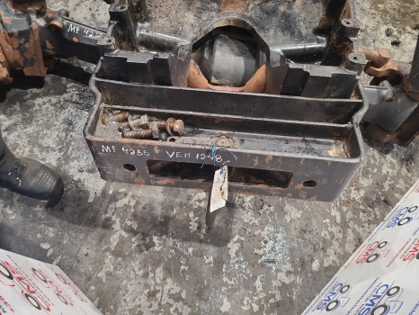 Massey Ferguson 4245, 4255, 4265, 4260, 4345 Front Weight Carrier 3809239p92 - משקל נגד: תמונה 3 Massey Ferguson 4245, 4255, 4265, 4260, 4345 Front Weight Carrier 3809239p92 - משקל נגד: תמונה 3