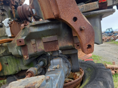 Massey Ferguson 5450 Front axle support frame bolster - סרן קדמי עבור מכונה חקלאית: תמונה 2 Massey Ferguson 5450 Front axle support frame bolster - סרן קדמי עבור מכונה חקלאית: תמונה 2