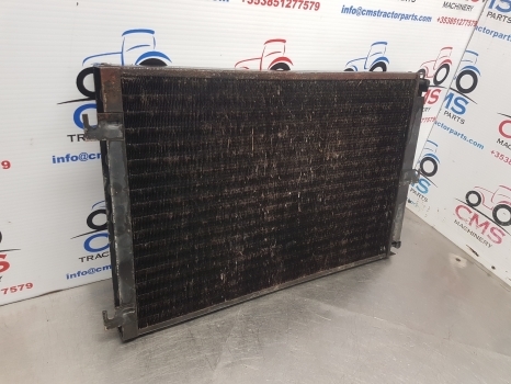 Massey Ferguson 6150, 4700, 5700, 6700 Ser Exchanger Condender, Cooler 4377730m4 - מערכת קירור עבור טרקטור חקלאי: תמונה 4 Massey Ferguson 6150, 4700, 5700, 6700 Ser Exchanger Condender, Cooler 4377730m4 - מערכת קירור עבור טרקטור חקלאי: תמונה 4